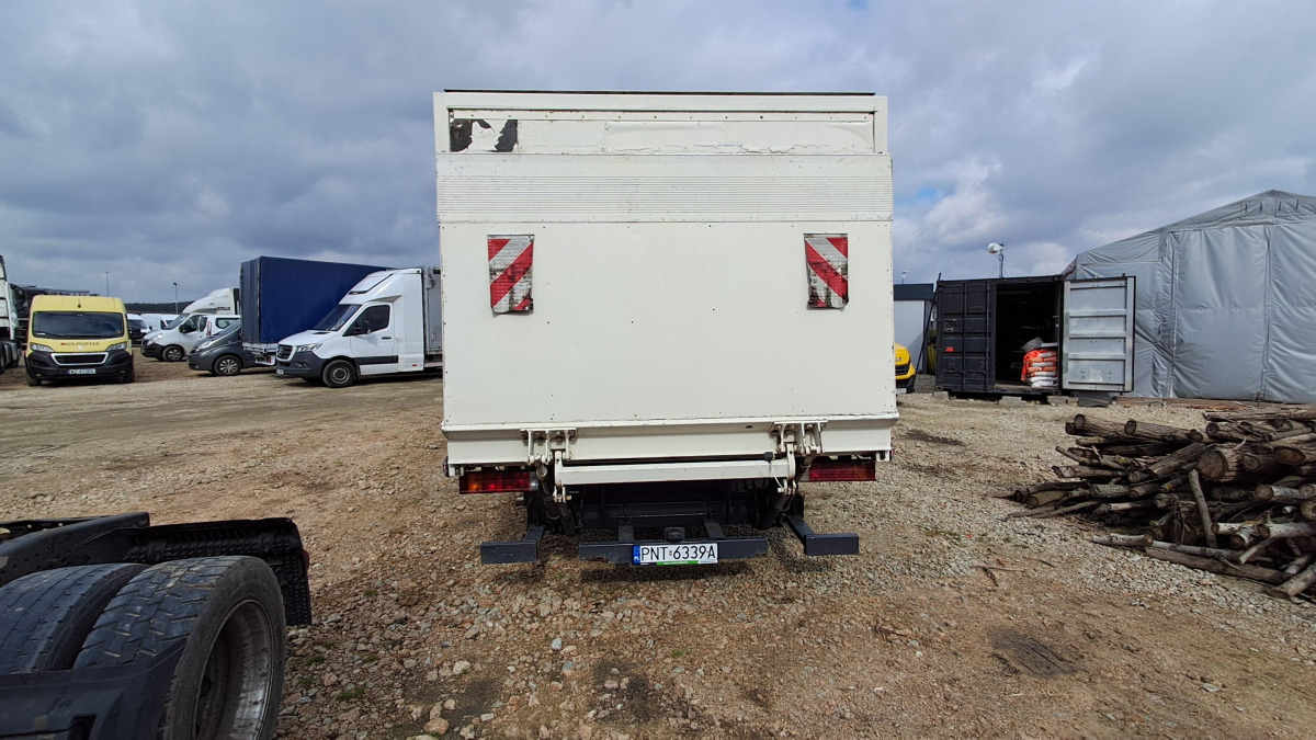 MERCEDES BENZ ATEGO SPECJALISTYCZNY - Camião de lona: foto 4 MERCEDES BENZ ATEGO SPECJALISTYCZNY - Camião de lona: foto 4