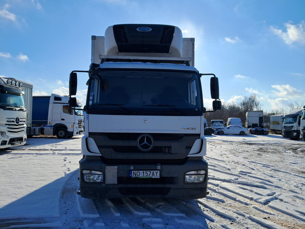MERCEDES BENZ AXOR CHŁODNIA Z AGREGATEM - Camião frigorífico: foto 3 MERCEDES BENZ AXOR CHŁODNIA Z AGREGATEM - Camião frigorífico: foto 3