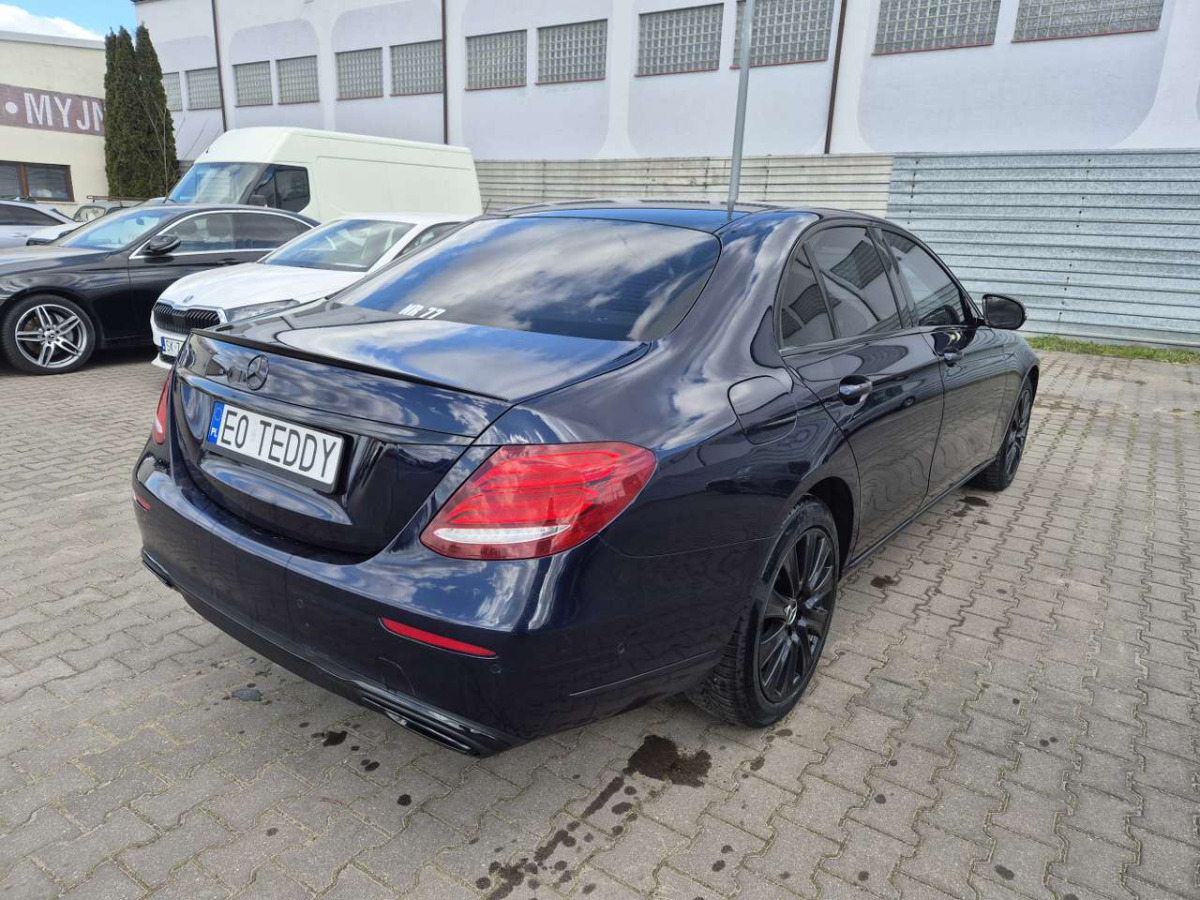 MERCEDES BENZ E 220 D 4MATIC SEDAN - Sedan: foto 4 MERCEDES BENZ E 220 D 4MATIC SEDAN - Sedan: foto 4
