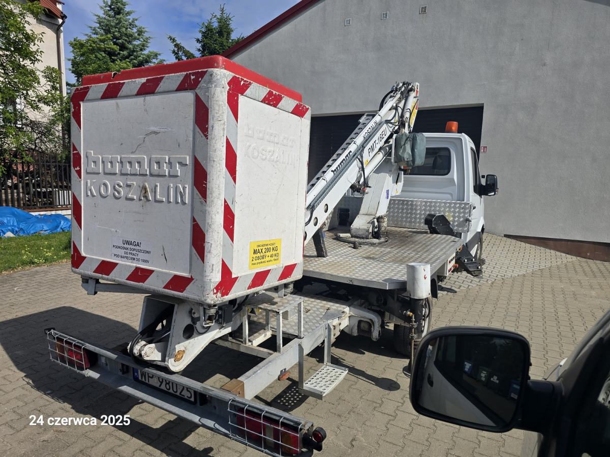 MERCEDES BENZ SPRINTER SPECJALNY - Caminhão com plataforma aérea: foto 4 MERCEDES BENZ SPRINTER SPECJALNY - Caminhão com plataforma aérea: foto 4