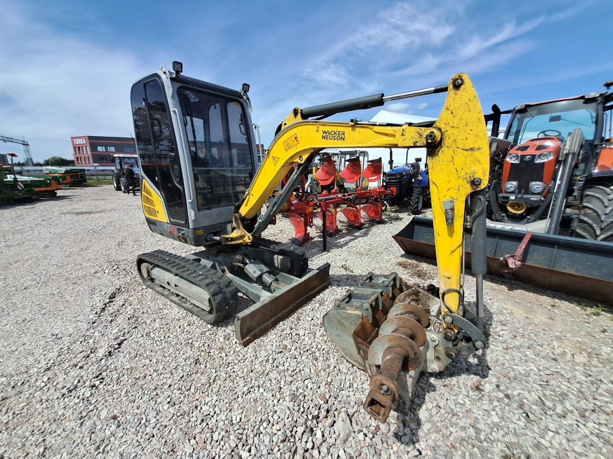 Minikoparka WACKER NEUSON ET24 - 2022 - 2,7t - 13,8kW - Świder - Mini escavadeira: foto 1 Minikoparka WACKER NEUSON ET24 - 2022 - 2,7t - 13,8kW - Świder - Mini escavadeira: foto 1