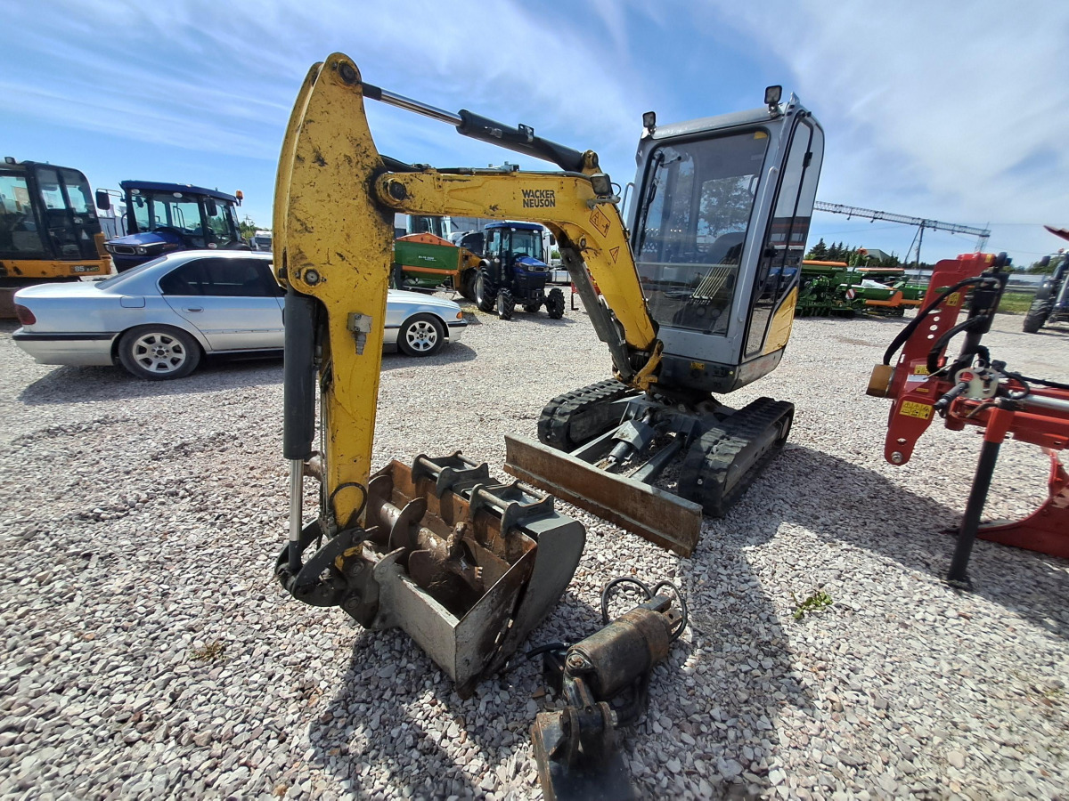 Minikoparka WACKER NEUSON ET24 - 2022 - 2,7t - 13,8kW - Świder - Mini escavadeira: foto 2 Minikoparka WACKER NEUSON ET24 - 2022 - 2,7t - 13,8kW - Świder - Mini escavadeira: foto 2