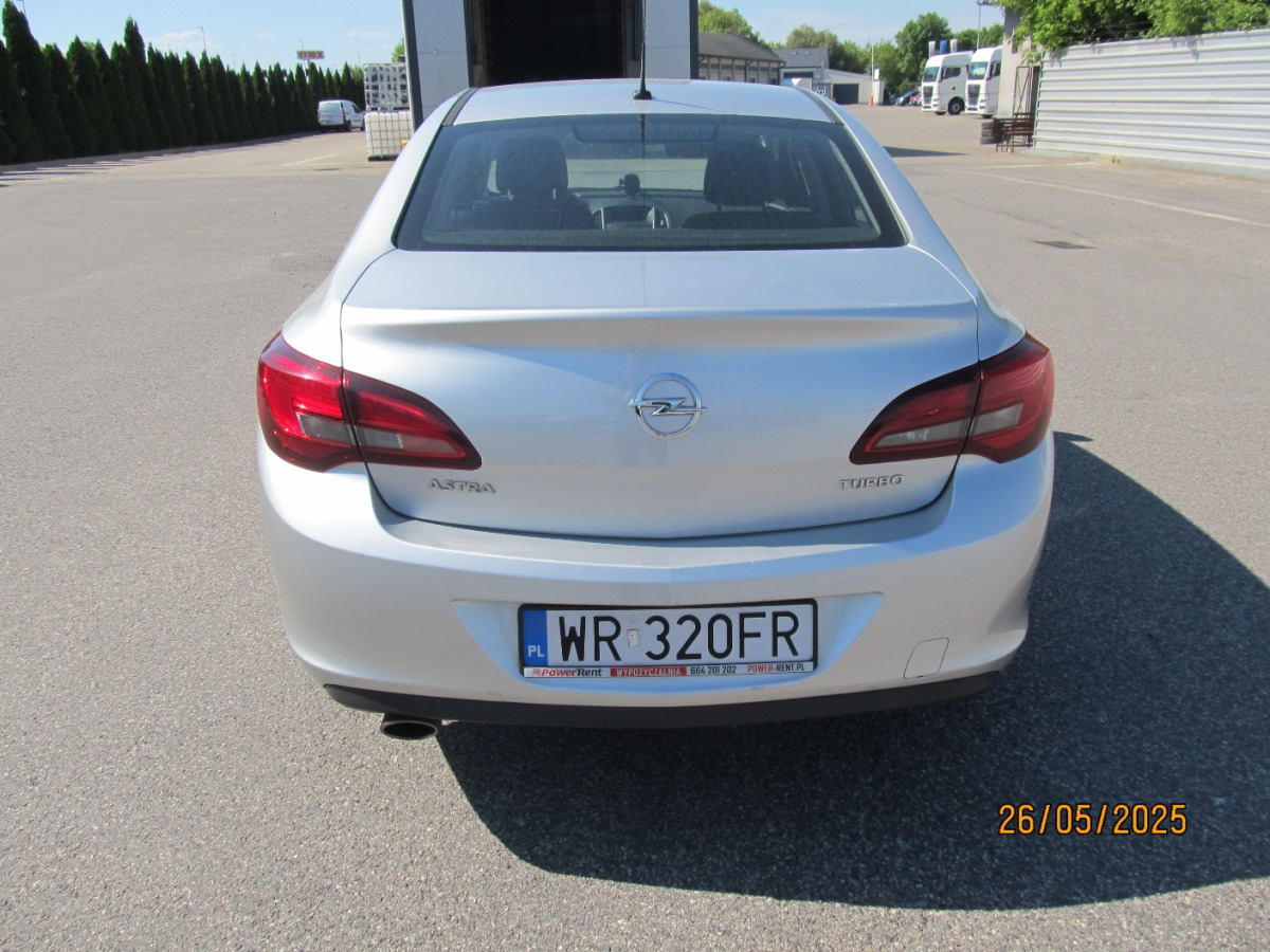 OPEL ASTRA SEDAN - Sedan: foto 5 OPEL ASTRA SEDAN - Sedan: foto 5