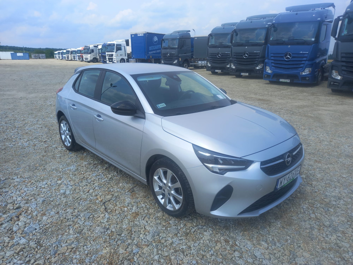 OPEL CORSA HATCHBACK - Hatchback: foto 1 OPEL CORSA HATCHBACK - Hatchback: foto 1