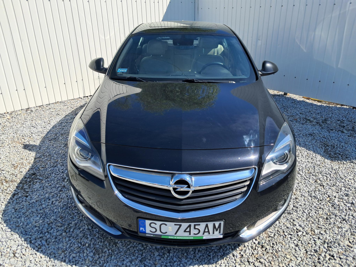OPEL INSIGNIA HATCHBACK - Hatchback: foto 2 OPEL INSIGNIA HATCHBACK - Hatchback: foto 2