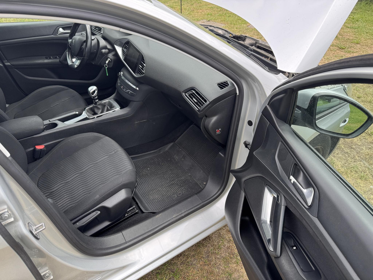 Automóvel PEUGEOT 308 KOMBI: foto 13