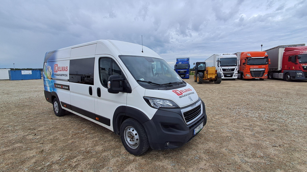 PEUGEOT BOXER BRYGADÓWKA - Carrinha cabine dupla: foto 1 PEUGEOT BOXER BRYGADÓWKA - Carrinha cabine dupla: foto 1