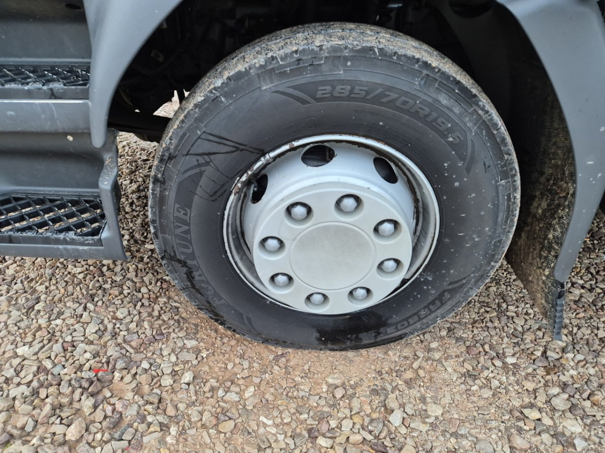 Camião frigorífico RENAULT D16 CHŁODNIA: foto 50