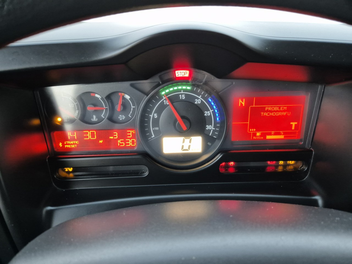 Camião frigorífico RENAULT D16 CHŁODNIA: foto 31