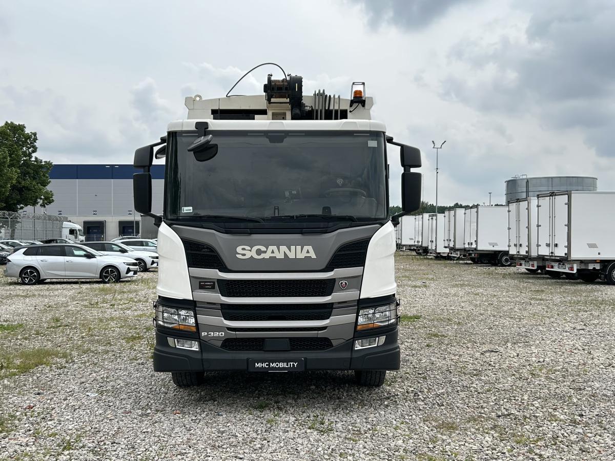 SCANIA P 320 WYWÓZ ŚMIECI - Caminhão de lixo: foto 2 SCANIA P 320 WYWÓZ ŚMIECI - Caminhão de lixo: foto 2