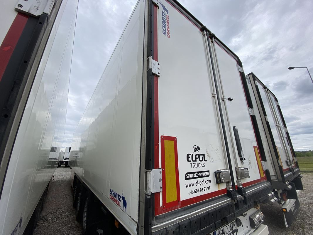 SCHMITZ CARGOBULL SCB*S3B CHŁODNIA - Reboque frigorífico: foto 3 SCHMITZ CARGOBULL SCB*S3B CHŁODNIA - Reboque frigorífico: foto 3