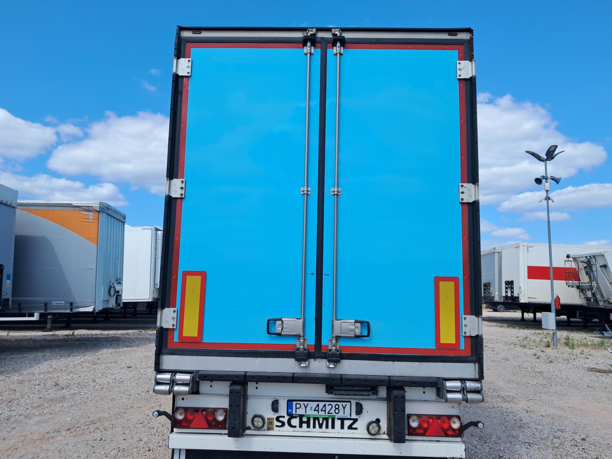 SCHMITZ CARGOBULL SCB*S3B CHŁODNIA - Reboque frigorífico: foto 4 SCHMITZ CARGOBULL SCB*S3B CHŁODNIA - Reboque frigorífico: foto 4