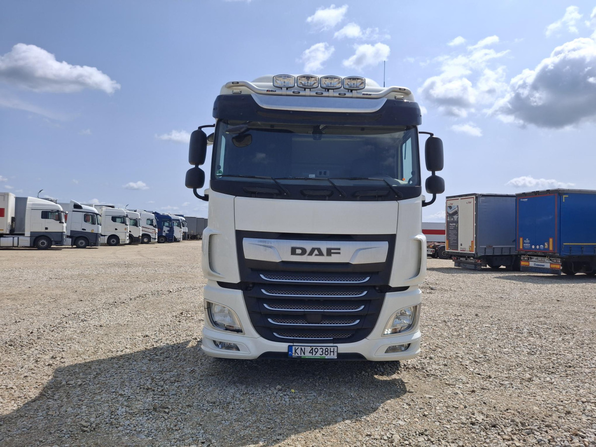 DAF XF 450 FT CIĄGNIK SIODŁOWY - Tractor: foto 3 DAF XF 450 FT CIĄGNIK SIODŁOWY - Tractor: foto 3