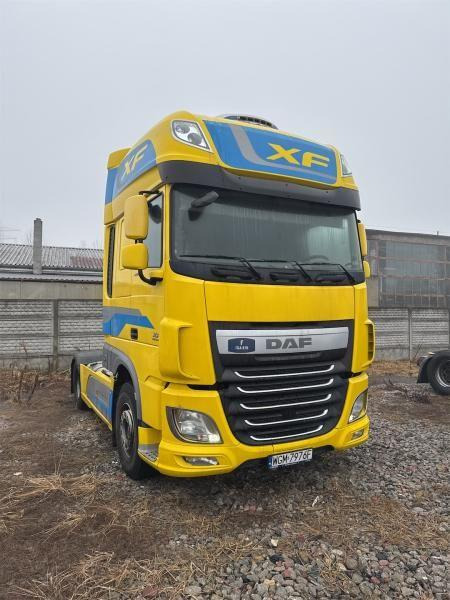 DAF XF CIĄGNIK SIODŁOWY - Tractor: foto 1 DAF XF CIĄGNIK SIODŁOWY - Tractor: foto 1