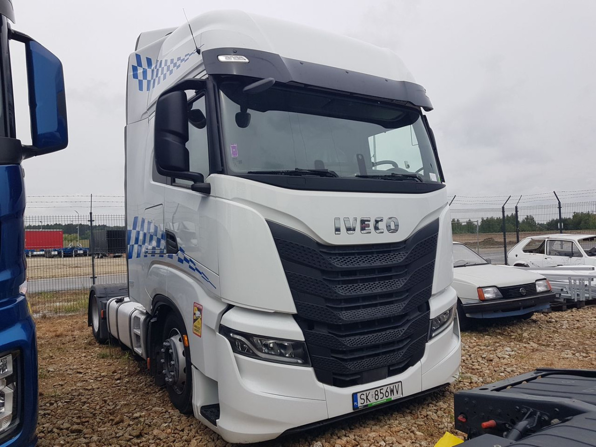 IVECO AS440ST/FP LT CIĄGNIK SIODŁOWY - Tractor: foto 1 IVECO AS440ST/FP LT CIĄGNIK SIODŁOWY - Tractor: foto 1
