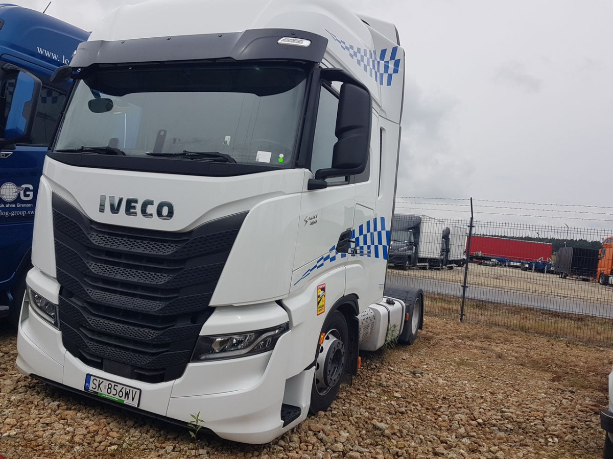 IVECO AS440ST/FP LT CIĄGNIK SIODŁOWY - Tractor: foto 3 IVECO AS440ST/FP LT CIĄGNIK SIODŁOWY - Tractor: foto 3