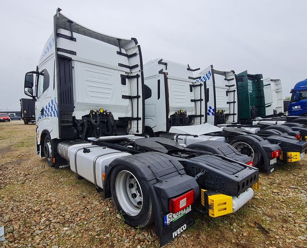IVECO AS440ST/FP LT CIĄGNIK SIODŁOWY - Tractor: foto 4 IVECO AS440ST/FP LT CIĄGNIK SIODŁOWY - Tractor: foto 4