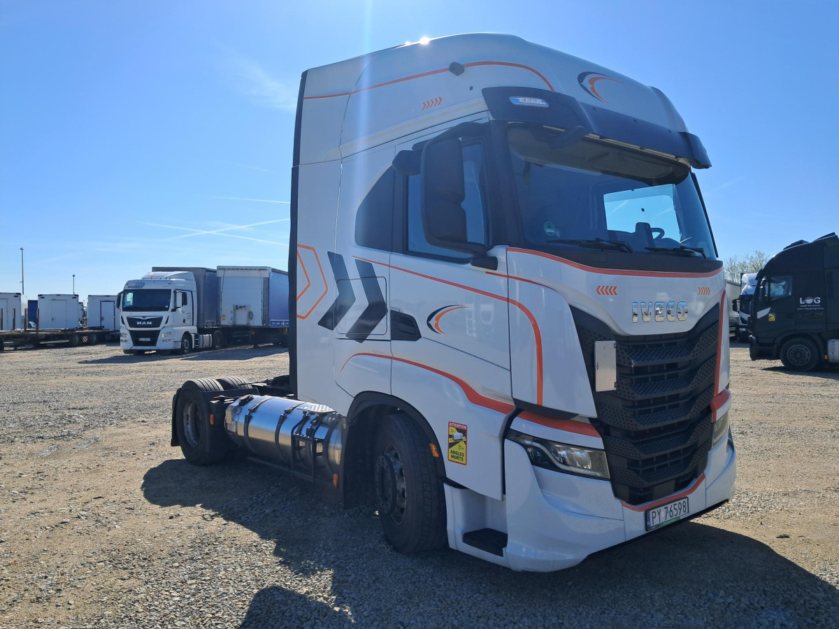 IVECO AS440ST/FP LT LNG CIĄGNIK SIODŁOWY - Tractor: foto 1 IVECO AS440ST/FP LT LNG CIĄGNIK SIODŁOWY - Tractor: foto 1