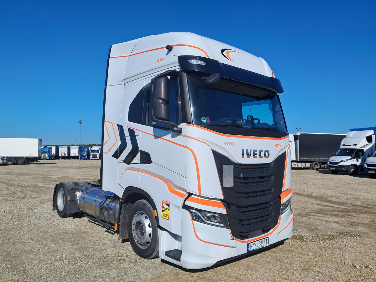 IVECO AS440ST/FP LT LNG CIĄGNIK SIODŁOWY - Tractor: foto 1 IVECO AS440ST/FP LT LNG CIĄGNIK SIODŁOWY - Tractor: foto 1