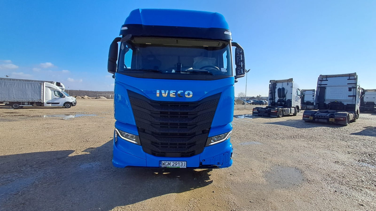 IVECO CIĄGNIK SIODŁOWY - Tractor: foto 3 IVECO CIĄGNIK SIODŁOWY - Tractor: foto 3