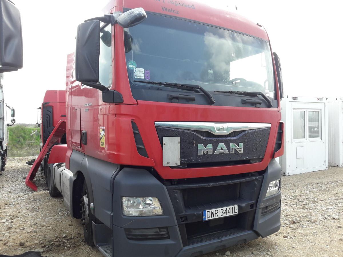 MAN TGX CIĄGNIK SIODŁOWY - Tractor: foto 1 MAN TGX CIĄGNIK SIODŁOWY - Tractor: foto 1