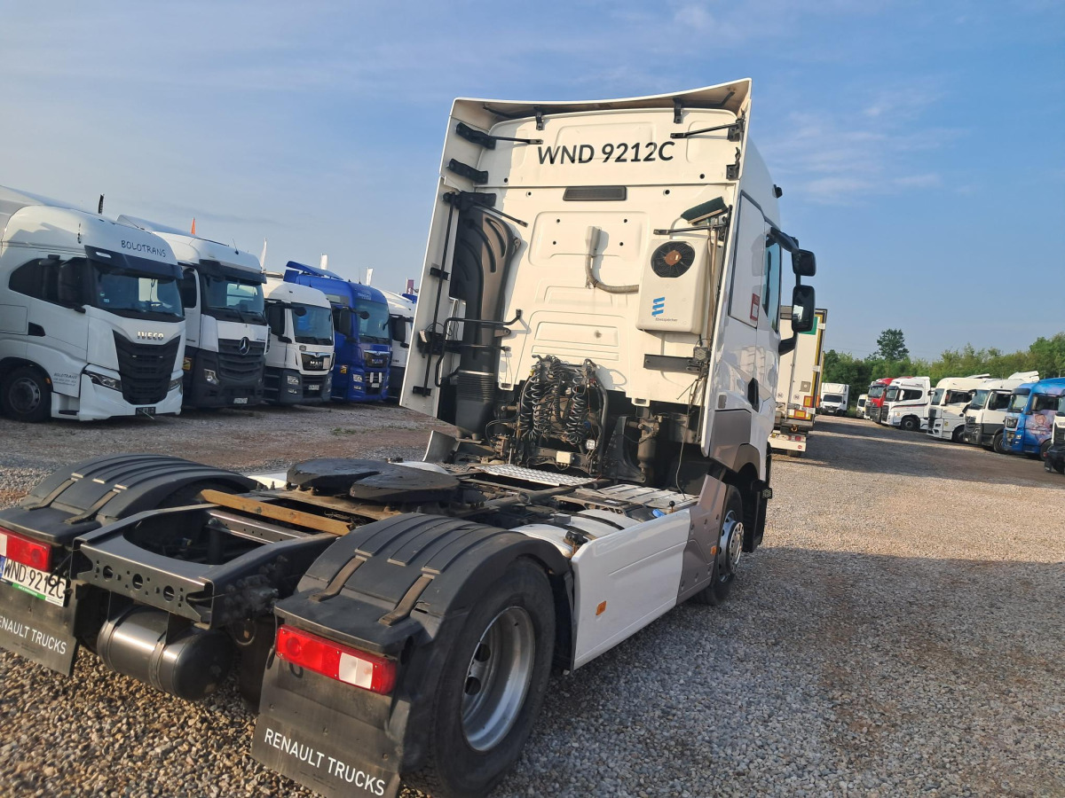 RENAULT T CIĄGNIK SIODŁOWY - Tractor: foto 4 RENAULT T CIĄGNIK SIODŁOWY - Tractor: foto 4