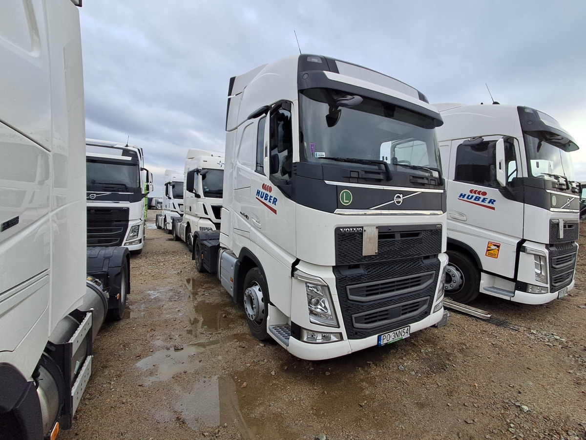 VOLVO FH 460 CIĄGNIK SIODŁOWY - Tractor: foto 1 VOLVO FH 460 CIĄGNIK SIODŁOWY - Tractor: foto 1