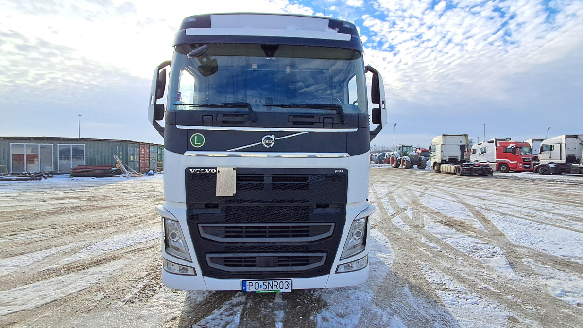 VOLVO FH 460 CIĄGNIK SIODŁOWY - Tractor: foto 2 VOLVO FH 460 CIĄGNIK SIODŁOWY - Tractor: foto 2