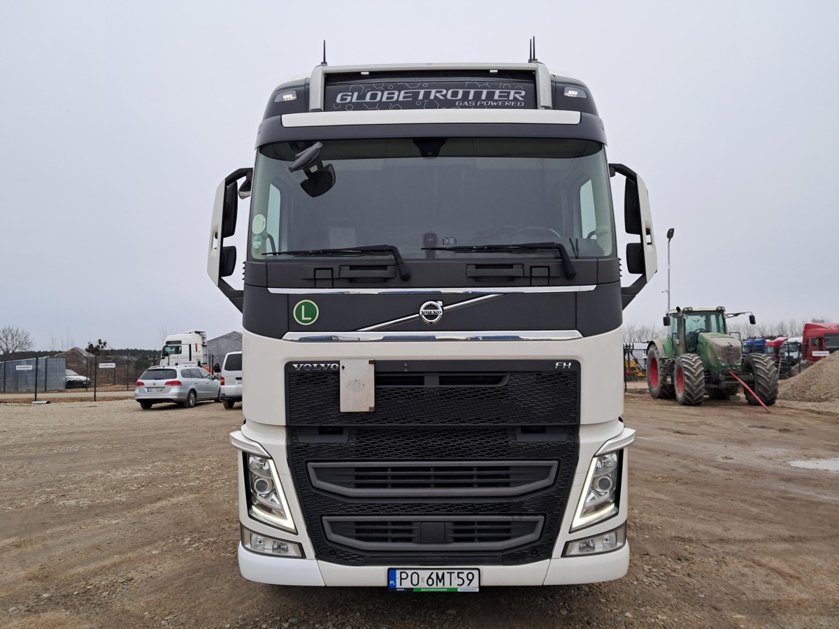 VOLVO FH 460 CIĄGNIK SIODŁOWY - Tractor: foto 2 VOLVO FH 460 CIĄGNIK SIODŁOWY - Tractor: foto 2
