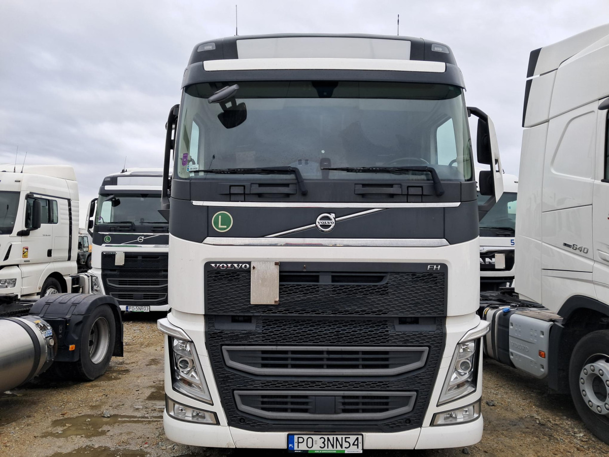 VOLVO FH 460 CIĄGNIK SIODŁOWY - Tractor: foto 2 VOLVO FH 460 CIĄGNIK SIODŁOWY - Tractor: foto 2