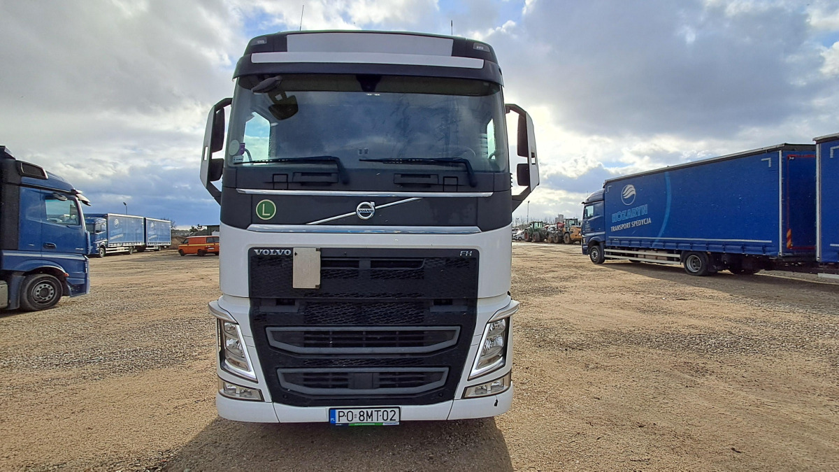 VOLVO FH 460 CIĄGNIK SIODŁOWY - Tractor: foto 2 VOLVO FH 460 CIĄGNIK SIODŁOWY - Tractor: foto 2