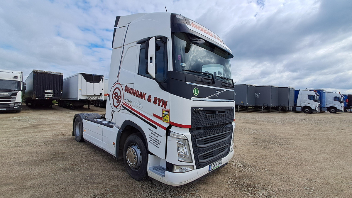 VOLVO FH CIĄGNIK SIODŁOWY - Tractor: foto 1 VOLVO FH CIĄGNIK SIODŁOWY - Tractor: foto 1