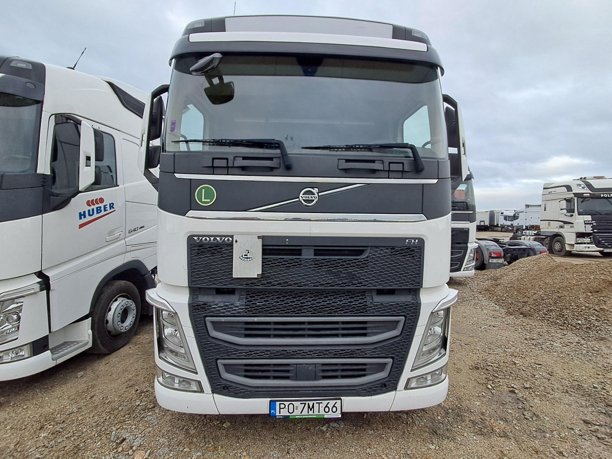 VOLVO FH CIĄGNIK SIODŁOWY - Tractor: foto 2 VOLVO FH CIĄGNIK SIODŁOWY - Tractor: foto 2