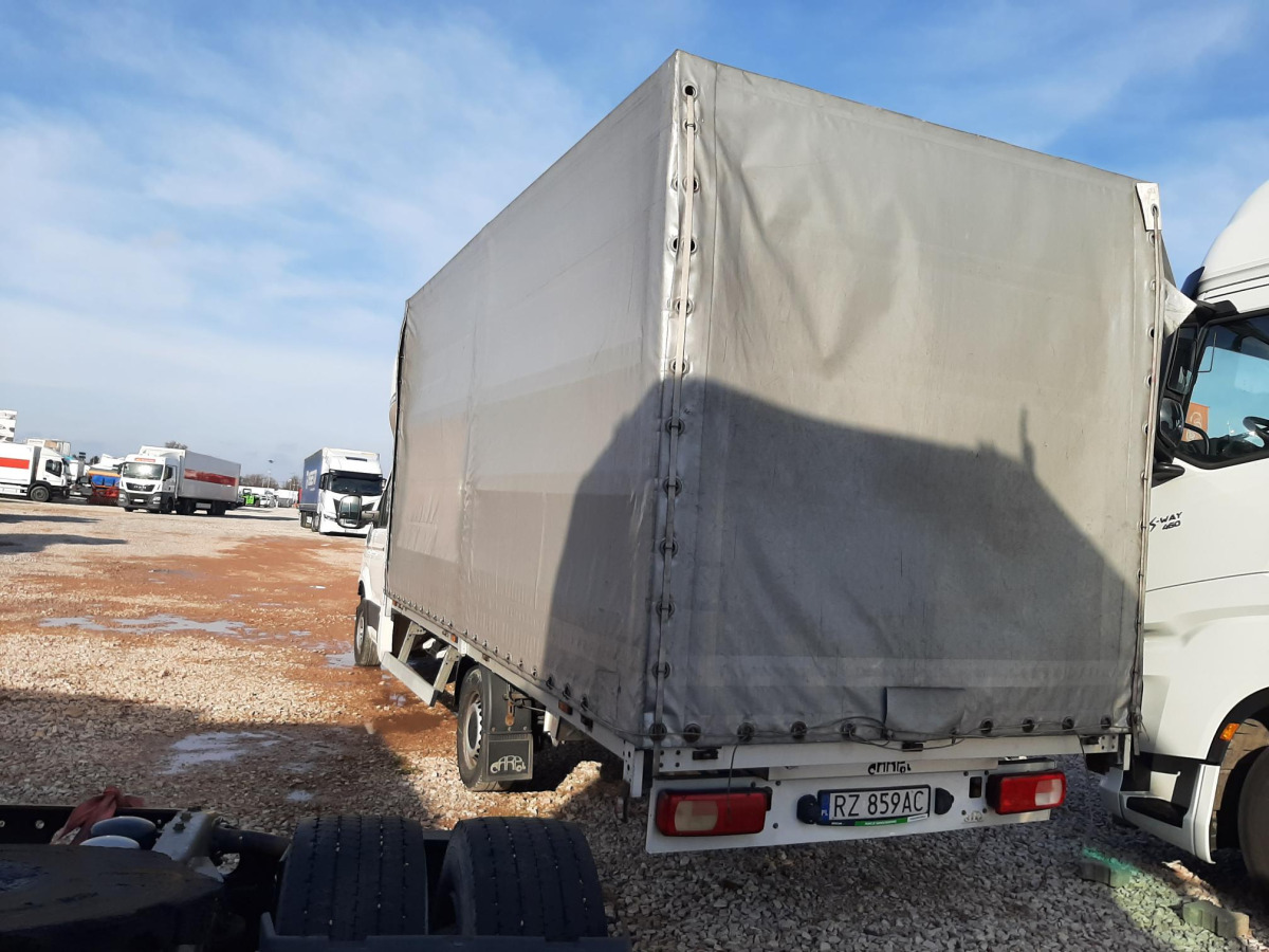 VOLKSWAGEN CRAFTER PLANDEKA - Carrinha de lona: foto 5 VOLKSWAGEN CRAFTER PLANDEKA - Carrinha de lona: foto 5