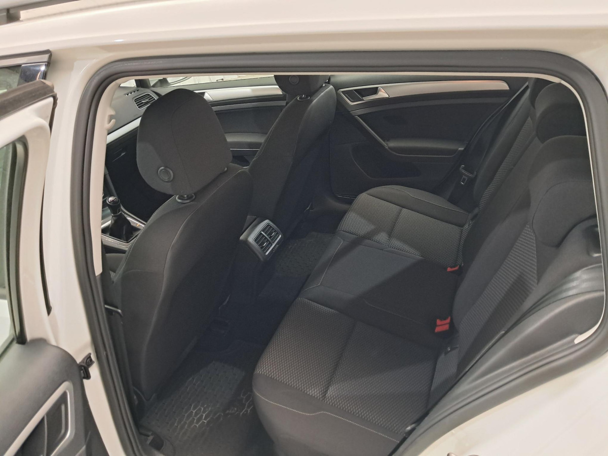 Automóvel VOLKSWAGEN GOLF KOMBI: foto 9