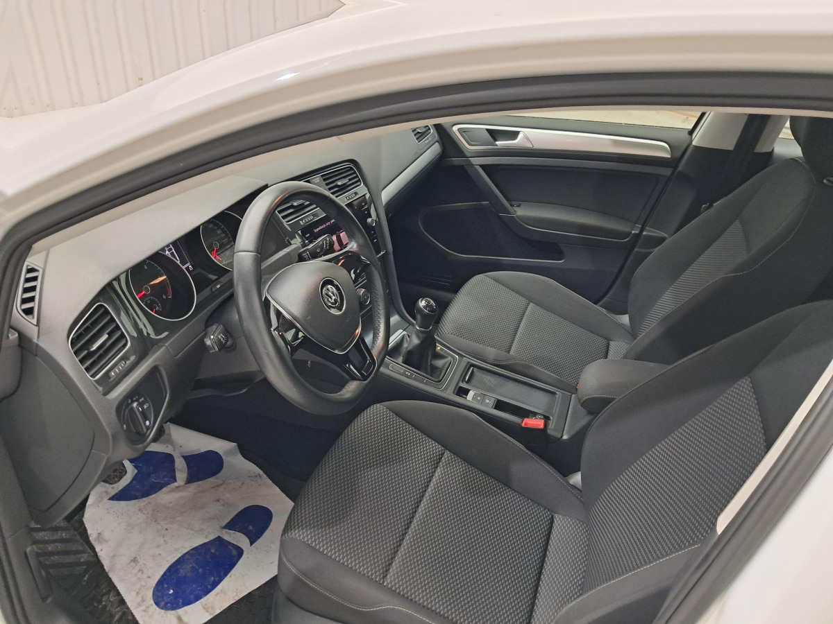 Automóvel VOLKSWAGEN GOLF KOMBI: foto 10