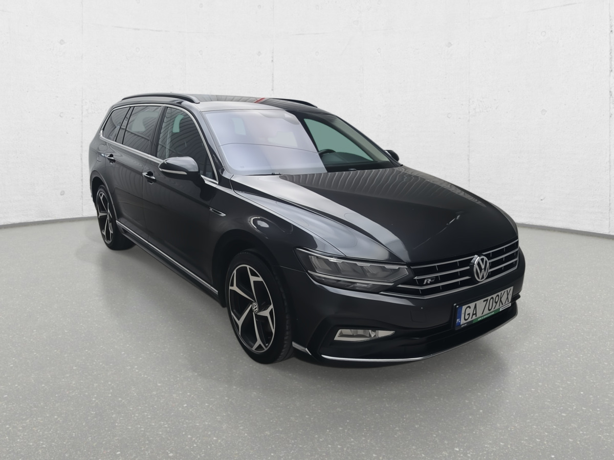 VOLKSWAGEN PASSAT KOMBI - Automóvel: foto 1 VOLKSWAGEN PASSAT KOMBI - Automóvel: foto 1