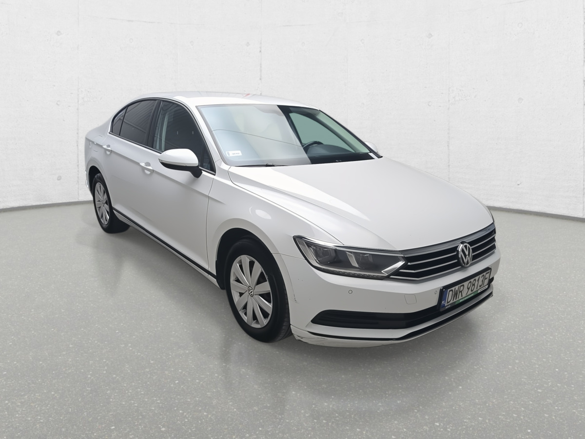 VOLKSWAGEN PASSAT SEDAN - Sedan: foto 2 VOLKSWAGEN PASSAT SEDAN - Sedan: foto 2