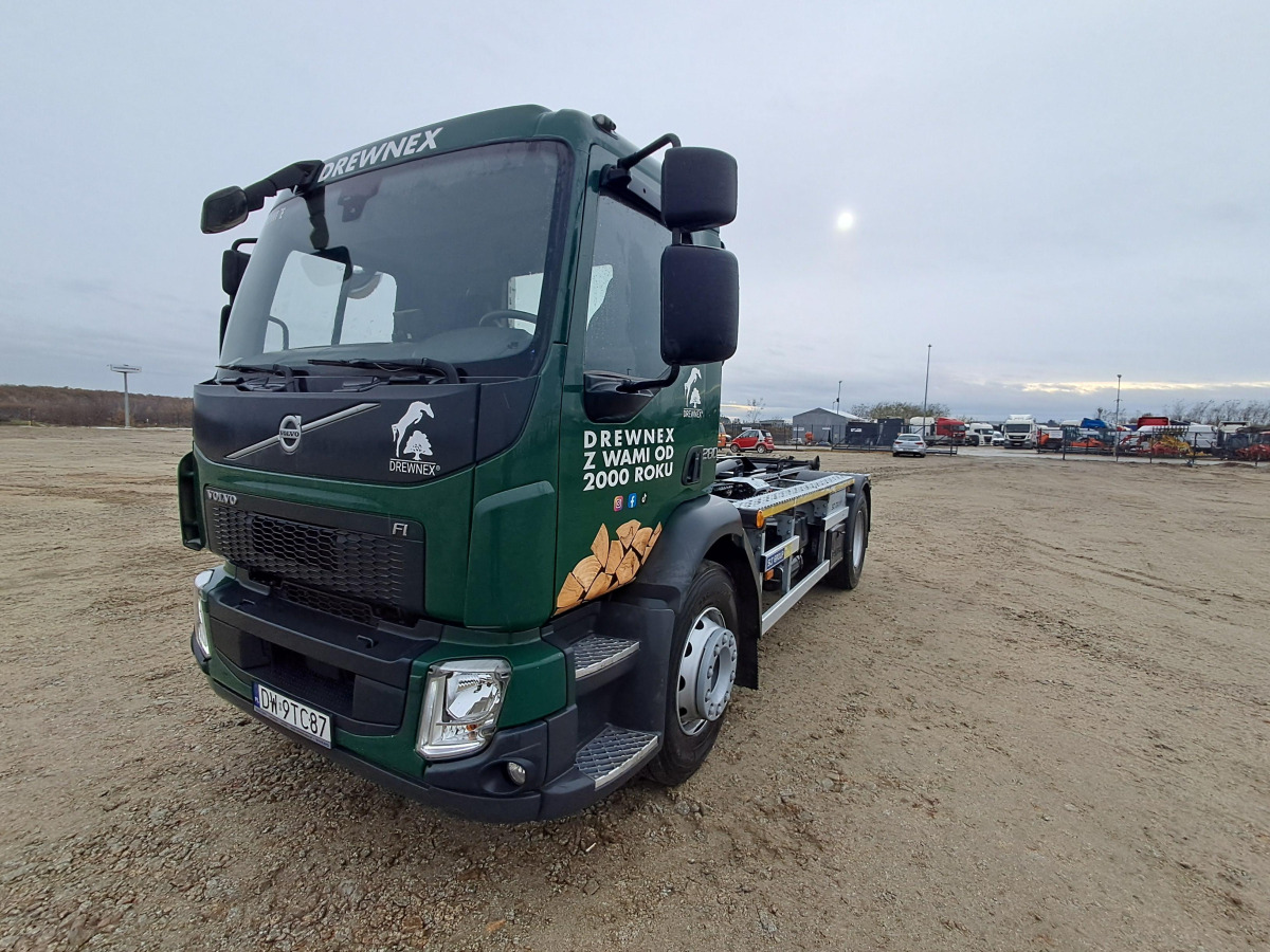 VOLVO FL - Camião polibenne: foto 3 VOLVO FL - Camião polibenne: foto 3
