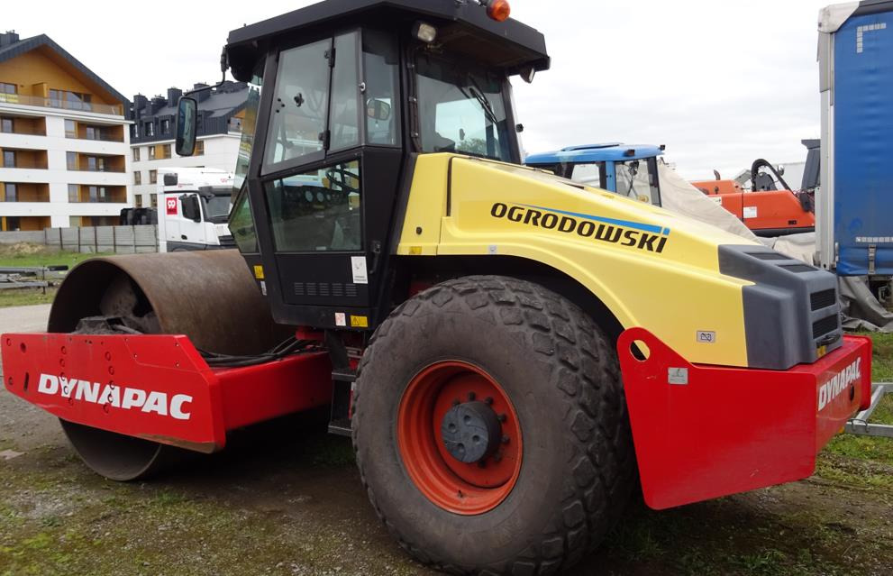 Walec DYNAPAC CA 302D 2011 - 3393 mth - CE - 15,9t - Rolo: foto 3 Walec DYNAPAC CA 302D 2011 - 3393 mth - CE - 15,9t - Rolo: foto 3