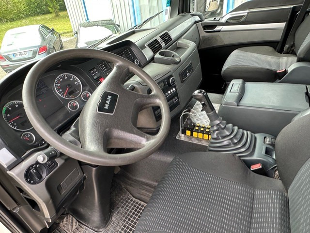 MAN TGS 35440 - Camião polibenne: foto 5 MAN TGS 35440 - Camião polibenne: foto 5