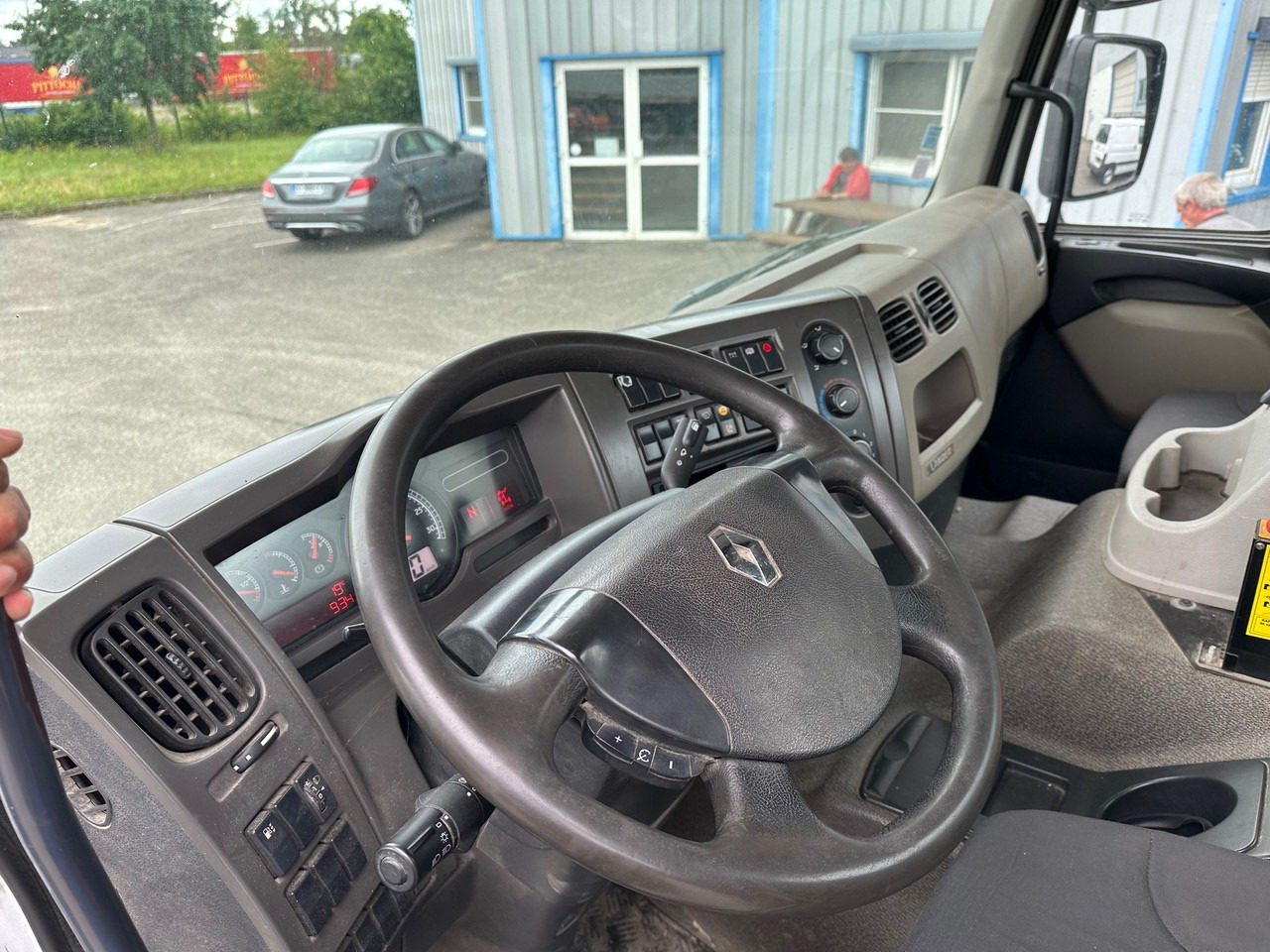 Camião polibenne RENAULT LANDER 380DXI: foto 9