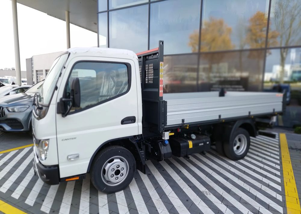 FUSO Canter 3S13 3W Scattolini - Camião basculante: foto 3 FUSO Canter 3S13 3W Scattolini - Camião basculante: foto 3