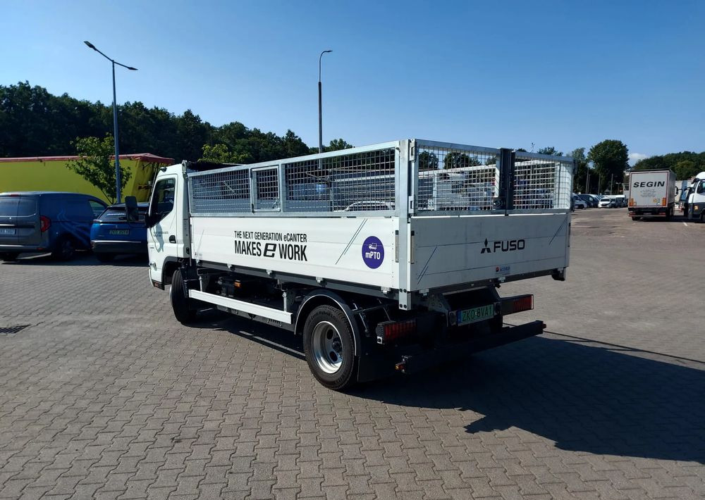 FUSO eCanter 4C15 Wywrotka Selektywna zbiórka - Camião basculante, Camião eléctrico: foto 4 FUSO eCanter 4C15 Wywrotka Selektywna zbiórka - Camião basculante, Camião eléctrico: foto 4