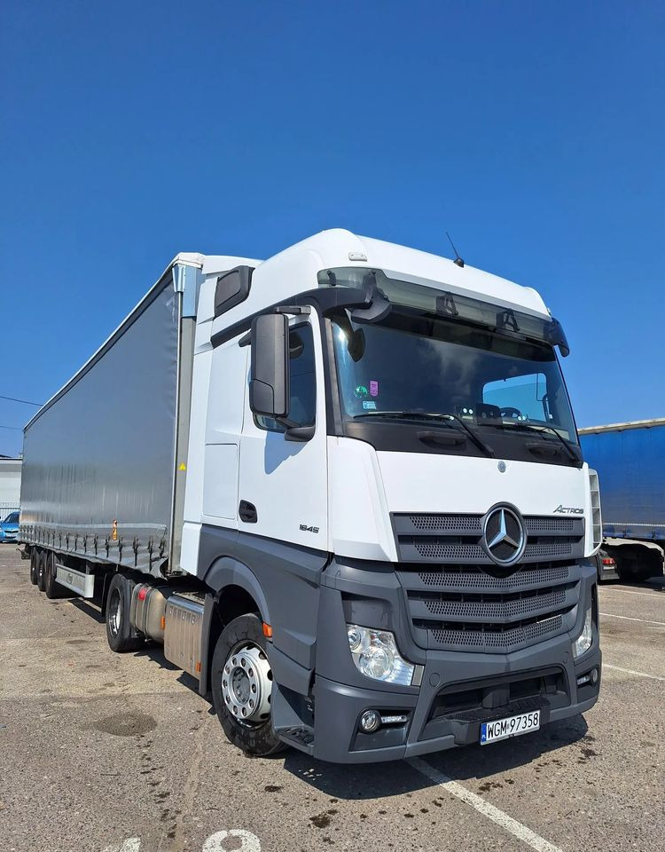 Mercedes-Benz Actros 1845 LSnRL z naczepą Fliegl - Camião de lona: foto 1 Mercedes-Benz Actros 1845 LSnRL z naczepą Fliegl - Camião de lona: foto 1