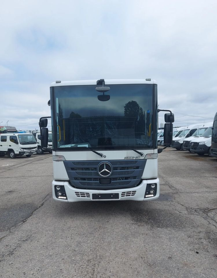 Mercedes-Benz Econic 2630 L ENA - Camião chassi: foto 2 Mercedes-Benz Econic 2630 L ENA - Camião chassi: foto 2