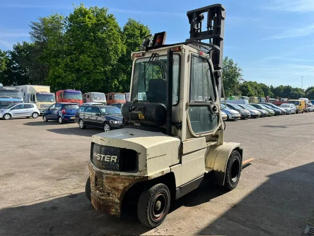 Hyster H 4.00 XM-6 LPG Fork Lift - Empilhador a gás: foto 3 Hyster H 4.00 XM-6 LPG Fork Lift - Empilhador a gás: foto 3