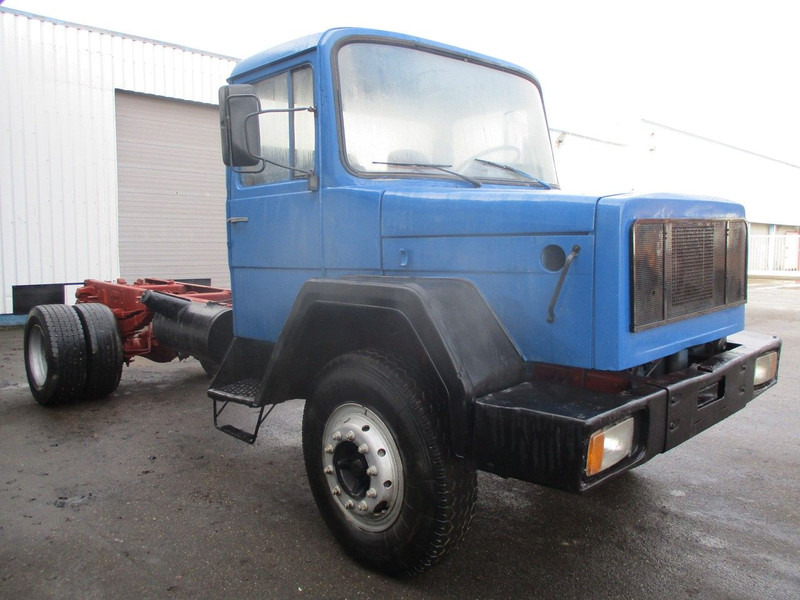 Iveco Magirus Deutz M 160 D 256 , V8 , Manual , Spring suspension - Camião chassi: foto 4 Iveco Magirus Deutz M 160 D 256 , V8 , Manual , Spring suspension - Camião chassi: foto 4