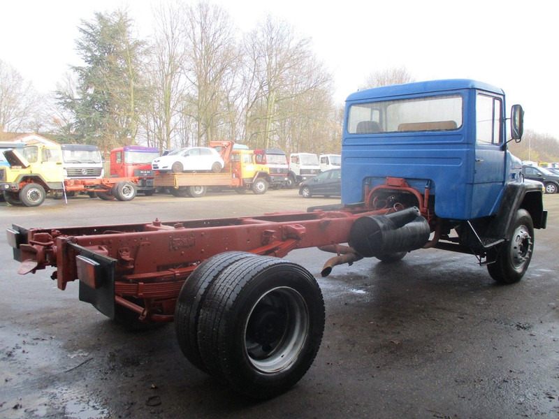 Iveco Magirus Deutz M 160 D 256 , V8 , Manual , Spring suspension - Camião chassi: foto 3 Iveco Magirus Deutz M 160 D 256 , V8 , Manual , Spring suspension - Camião chassi: foto 3