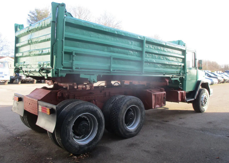 Iveco Magirus deutz 260-26, 6x4 , 6 Cylinder water cooled , 3 way tipper , Spring suspension - Camião basculante: foto 3 Iveco Magirus deutz 260-26, 6x4 , 6 Cylinder water cooled , 3 way tipper , Spring suspension - Camião basculante: foto 3
